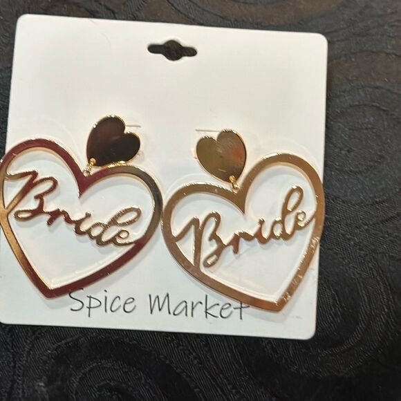 SPICE  MARKET  BRIDE HEART SHAPED EARRINGS - Picture 1 of 3